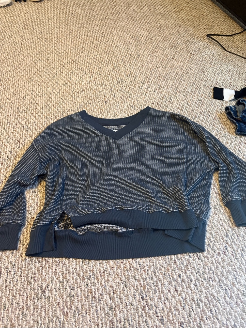 American eagle women’s navy and white sweater